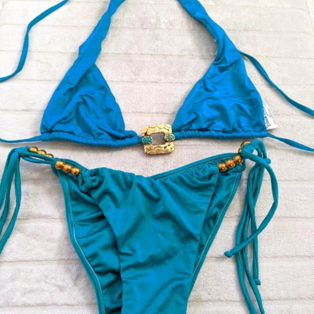 Brand New Beach Bunny Triple Crown X Kardashian Bikini Set Brand New Beach Bunny Triple Crown X Kardashian Bikini Set